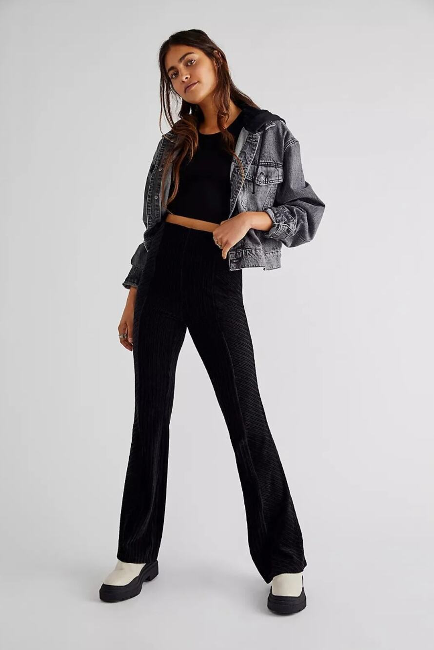 FREE PEOPLE Slim Velvet Pull On Flare Pants Black Sz XS $98 {R30}